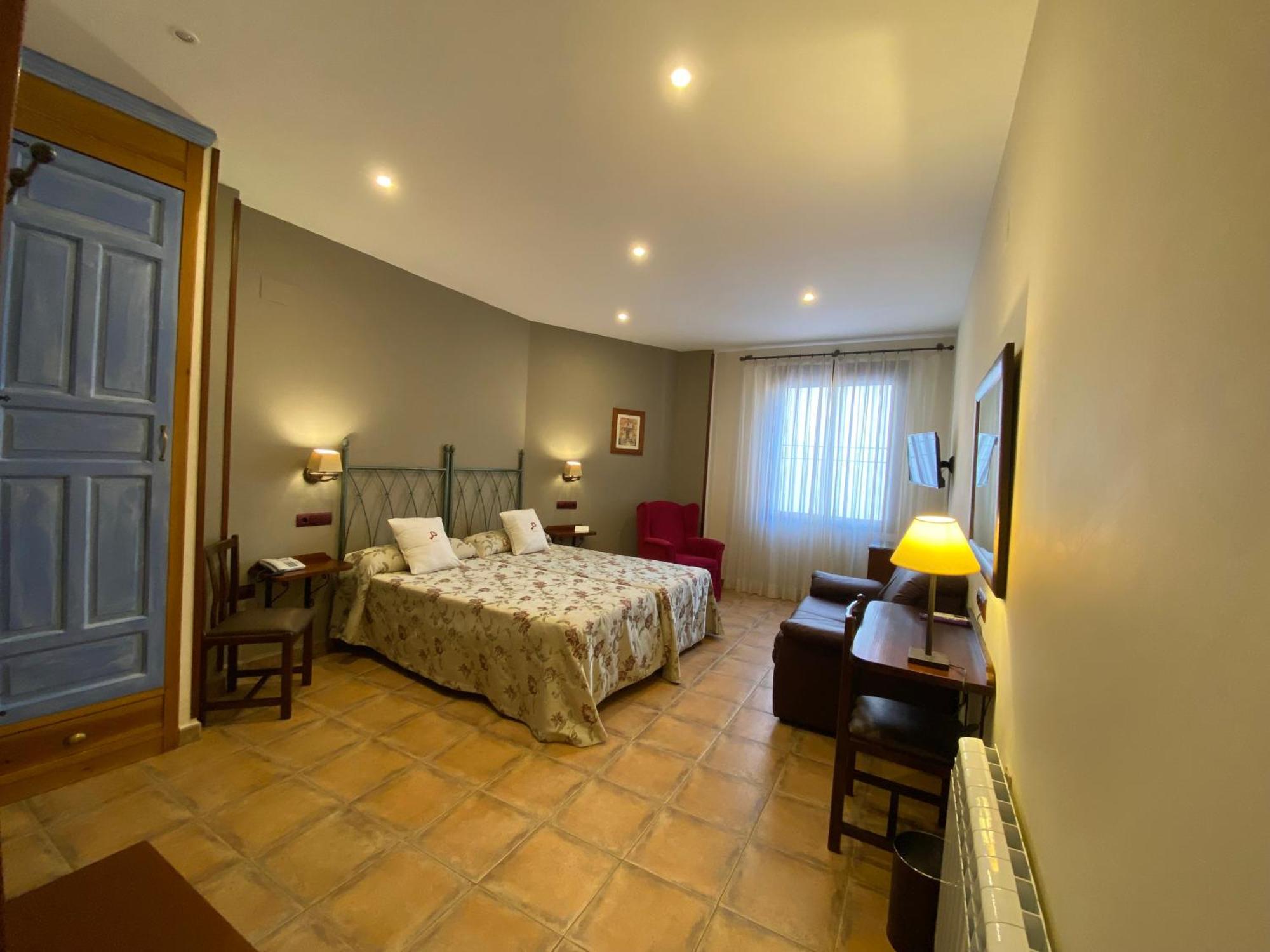 Hospedium Hotel Retiro Del Maestre Almagro Bagian luar foto