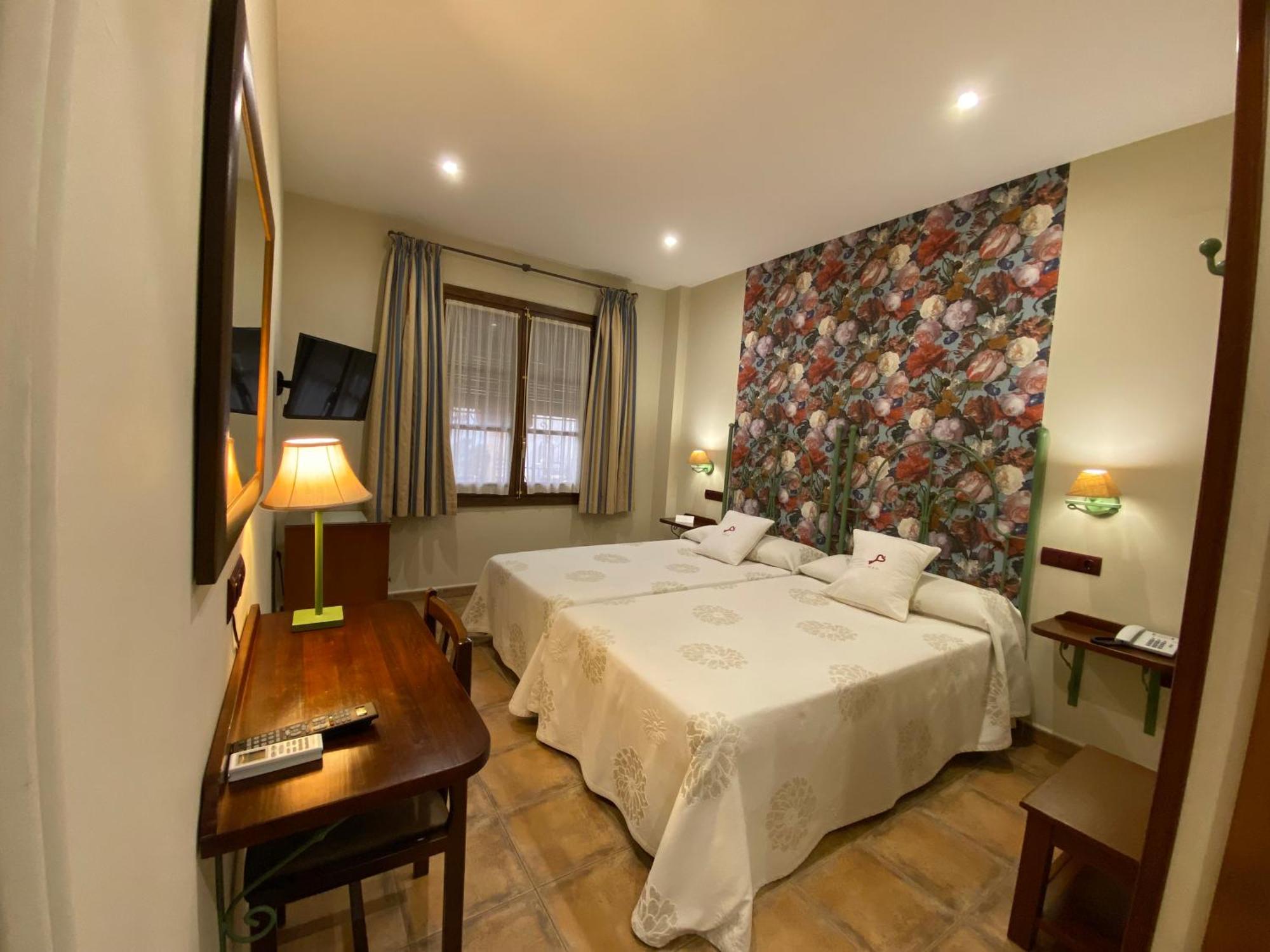 Hospedium Hotel Retiro Del Maestre Almagro Bagian luar foto