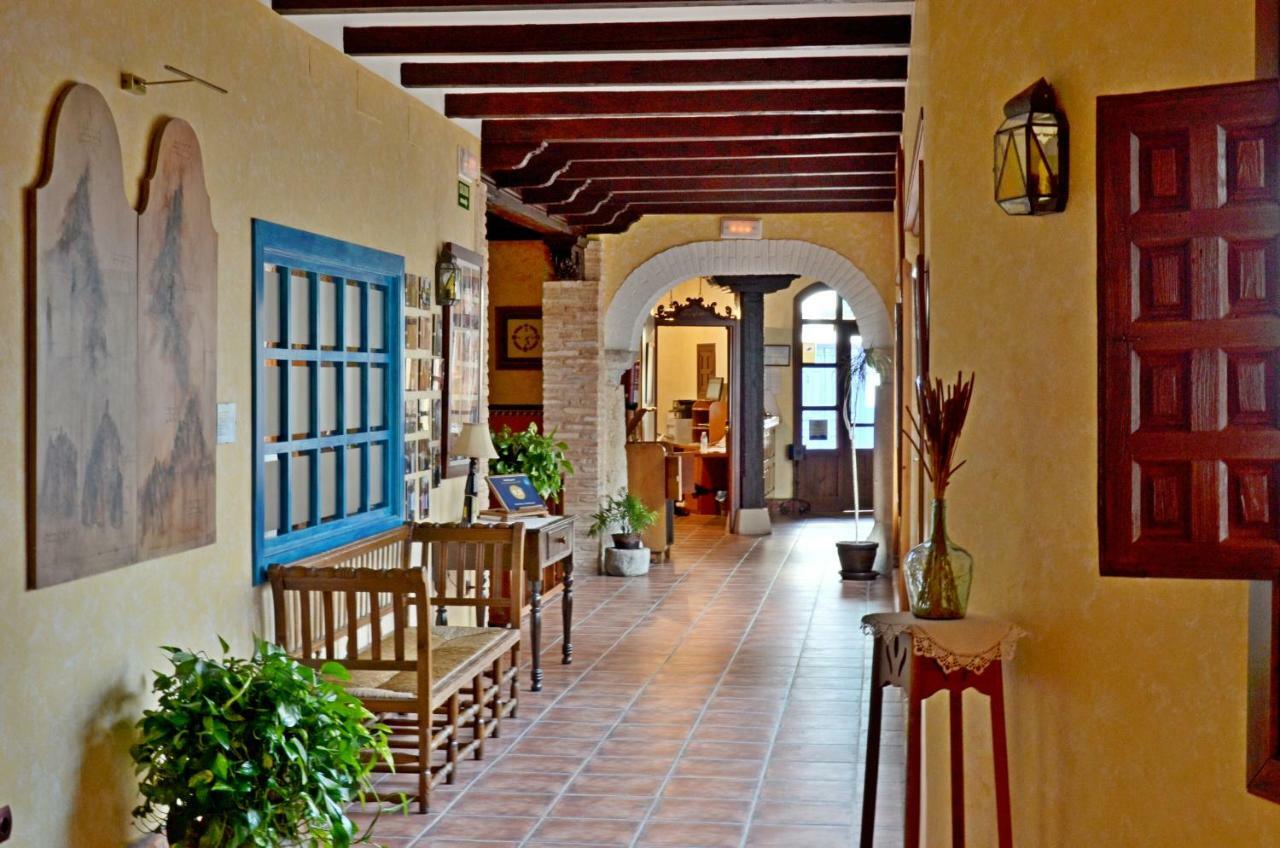 Hospedium Hotel Retiro Del Maestre Almagro Bagian luar foto